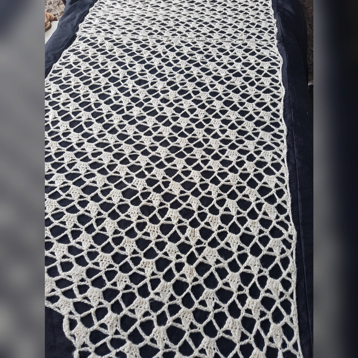 Laced shawl Wool2Wear™